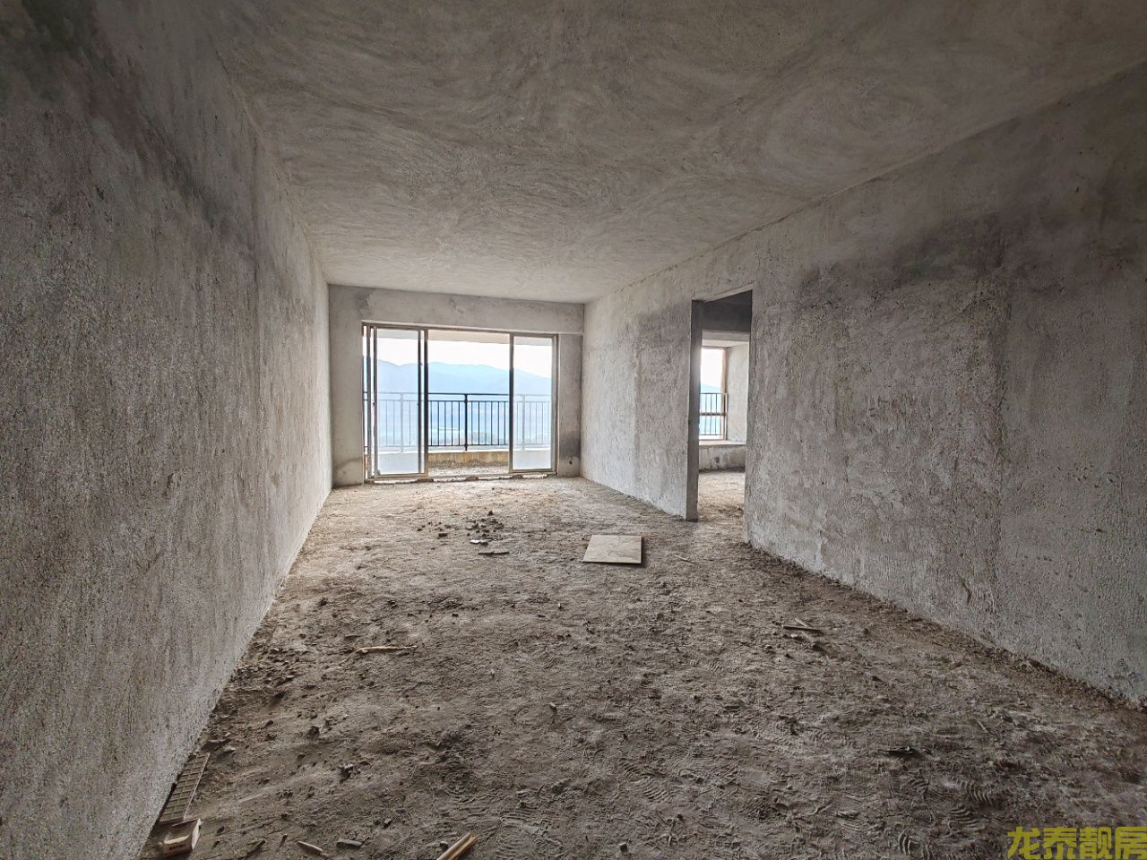 盛世商贸城 江景三房急售